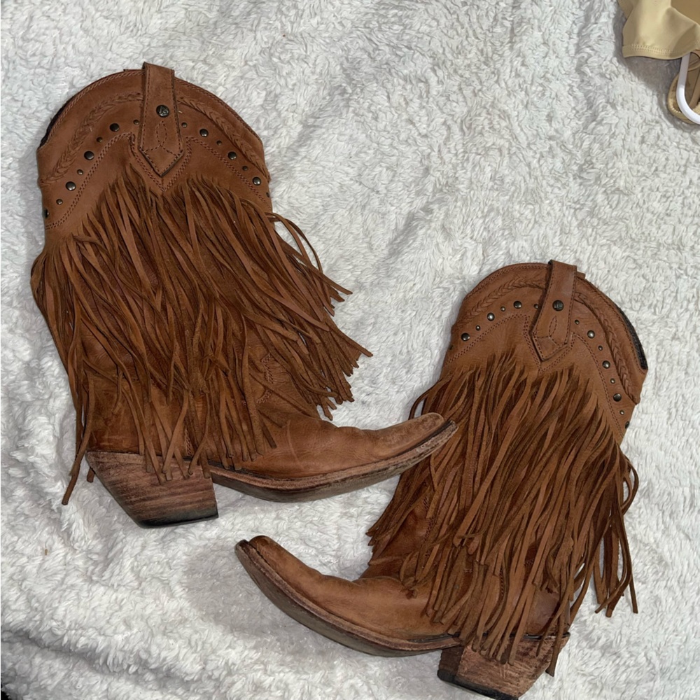 Liberty black Vegas fringe boots